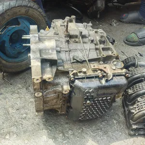 Toyota Highlander 2019 Tokunbo Gearbox 30pin 4x4