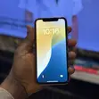 Apple iPhone XR 64GB Orange - 4