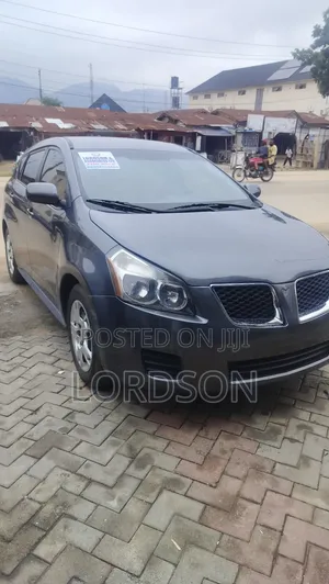 Pontiac Vibe 2010 Grey