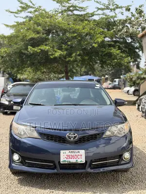 Toyota Camry LE Sedan 2014