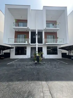4-Bedroom Duplex with BQ & Pool in Lekki Phase 2