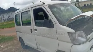 Daihatsu Hijet 2010