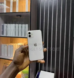 Apple iPhone 11 128GB Fari