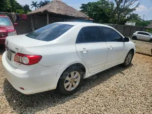 2012 Toyota Corolla LE Sedan White