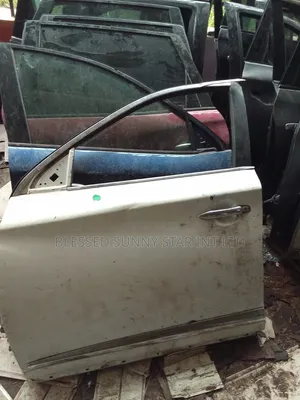 Infiniti QX60 Front Door (Used)