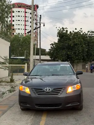Toyota Camry LE Sedan ta 2009