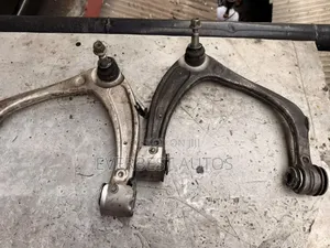 Cadillac Escalade 2024 Upper Control Arms (Na Amfani)