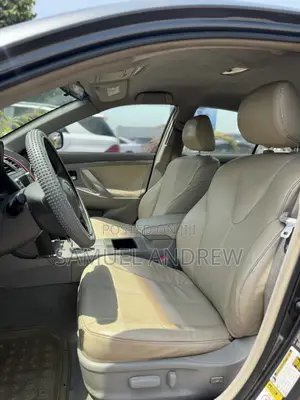 Toyota Camry XLE Sedan (2.4L) na 2009
