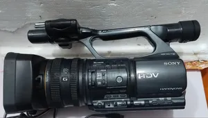 Sony HDR-FX1000E HDV Camcorder