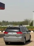 Toyota Sienna 2012 Silver - 3
