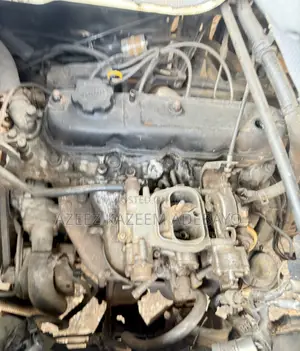 Toyota Dyna 100 Jirgin Kasa Mai Bude Jiki